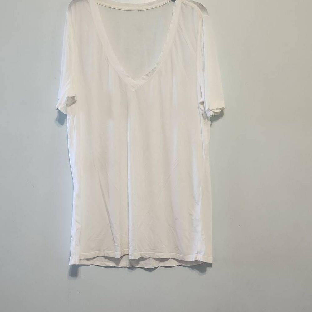 Lululemon Love Tee V White Pima Cotton Short Sleeve V-Neck Shirt Size 6?
